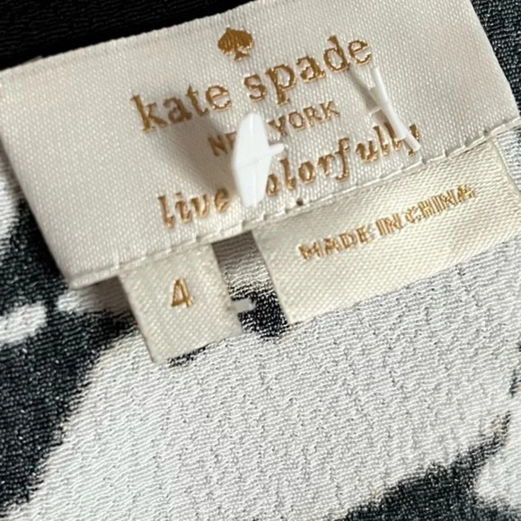 Kate Spade • Black White Leafy Floral Cap Sleeve Blouse - Picture 5 of 5